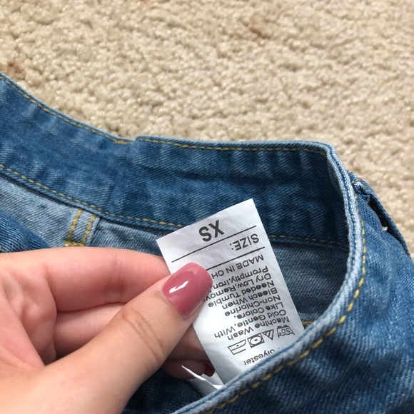 High Rise Shorts - Picture 3 of 3